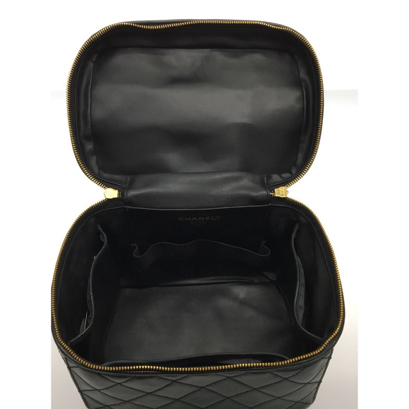 Chanel Matelasse Vanity Shoulder Bag Implant Black - Picture 6 of 7